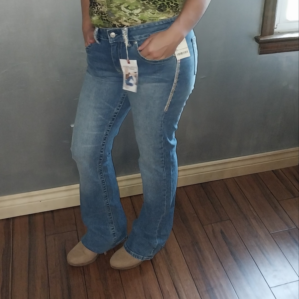 These are Bisou Bisou new with Tags size 10 Gem Jeans.
